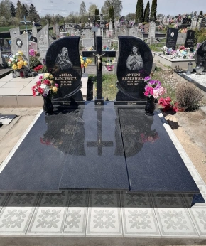 Памятник двойной 147